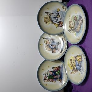 Berta Hummel Limited Edition Christmas Plates 1981-1985